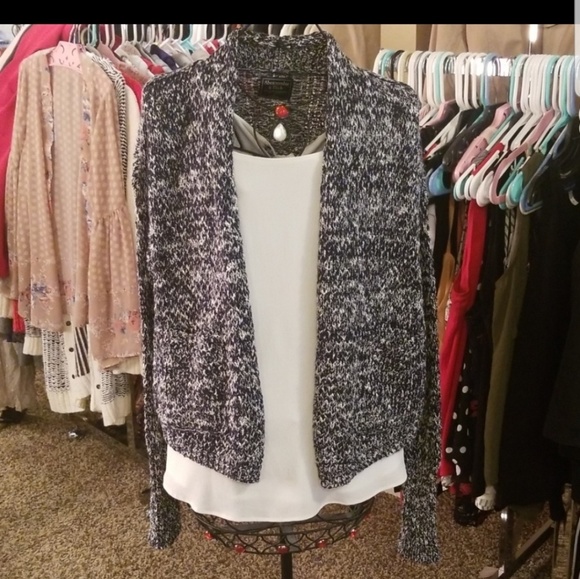Abercrombie & Fitch Sweaters - Abercrombie and Fitch cardigan
